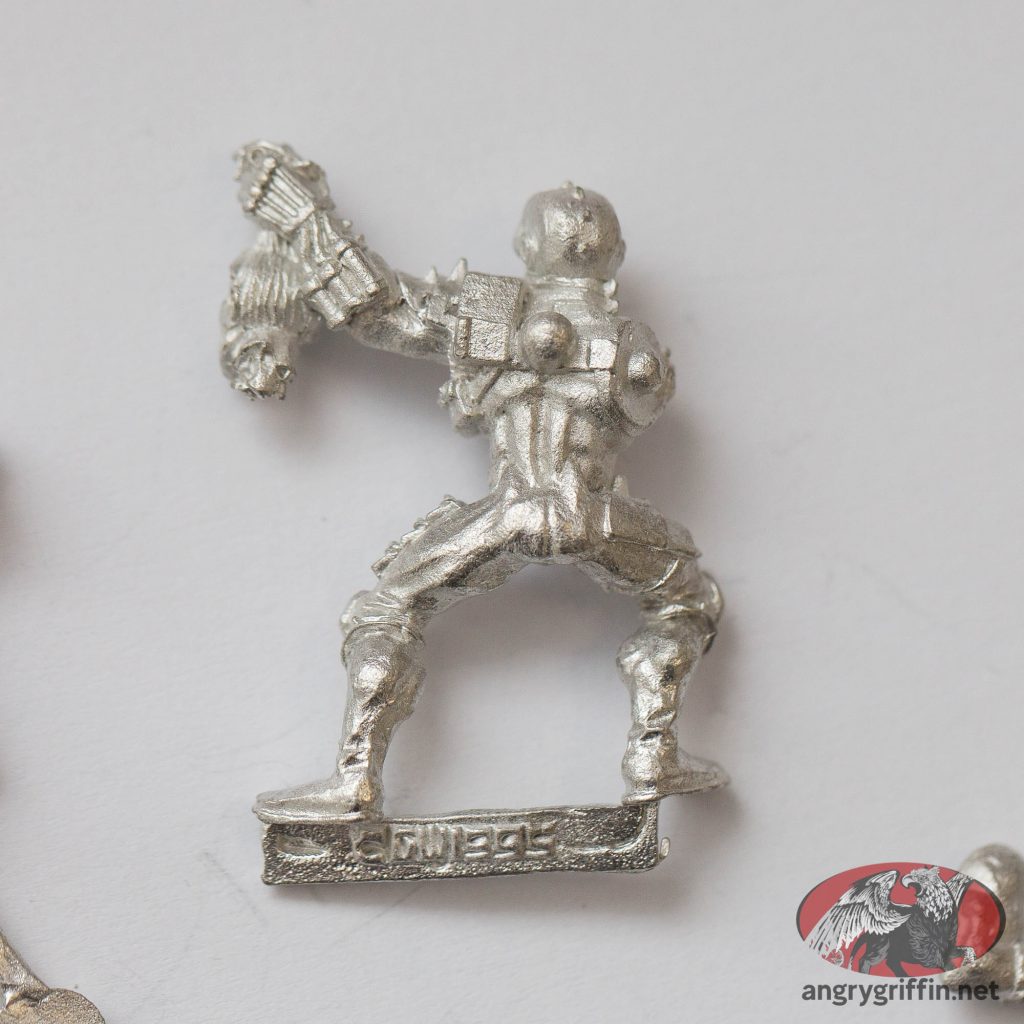 Warhammer 40K Eversor Assassin - Metal or pewter miniature - oldhammer on Angry Griffin